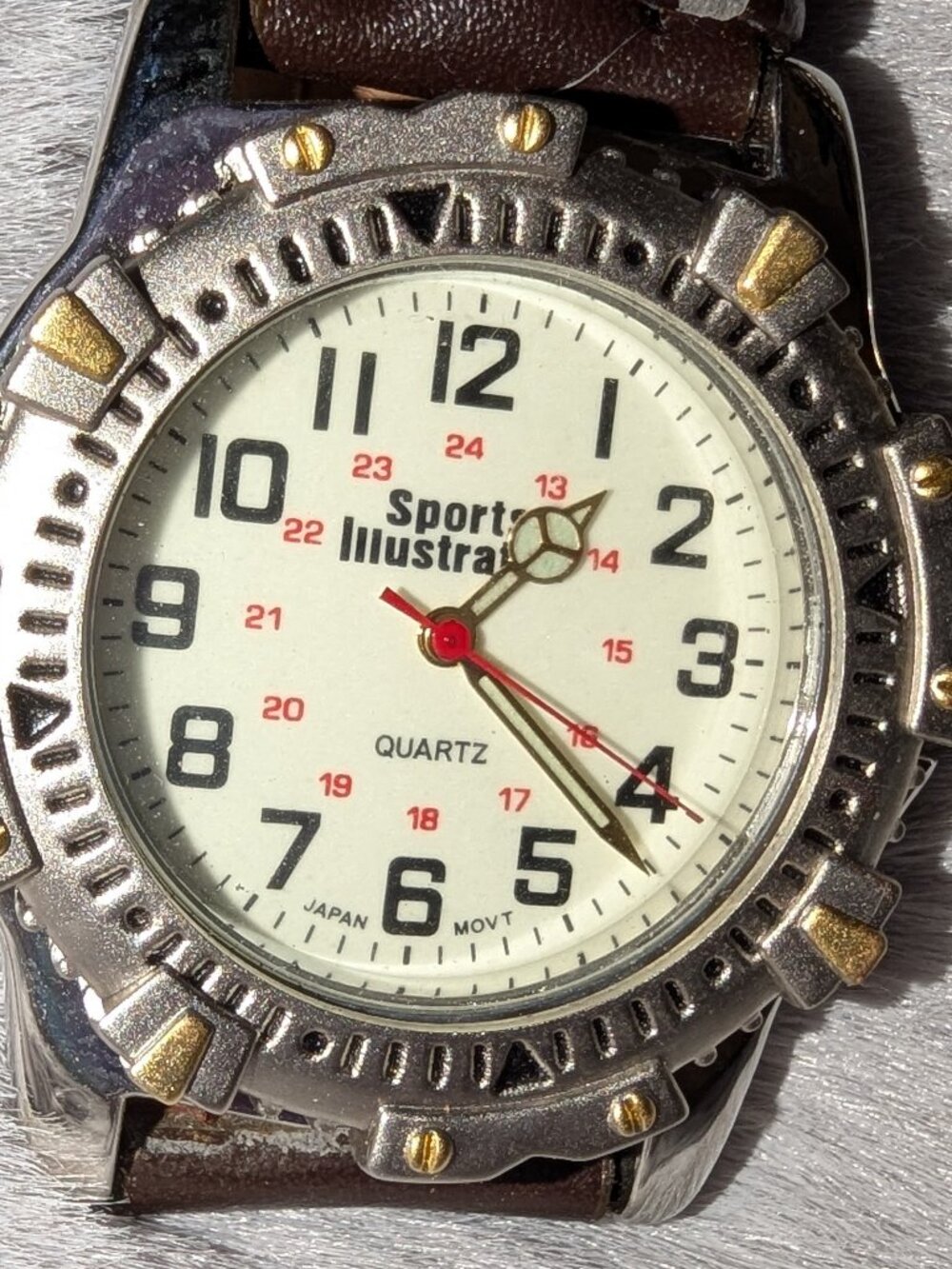 Lot of 3 Watches AS IS SALE - UNTESTED 7667 - Picture 2 of 5